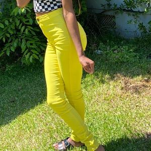 High waisted yellow jeans